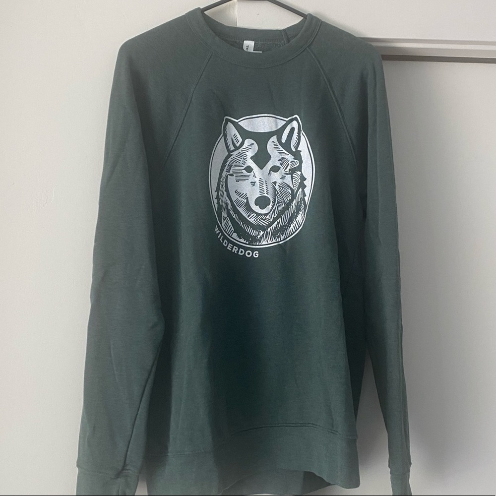 Wilderdog sweatshirt size large